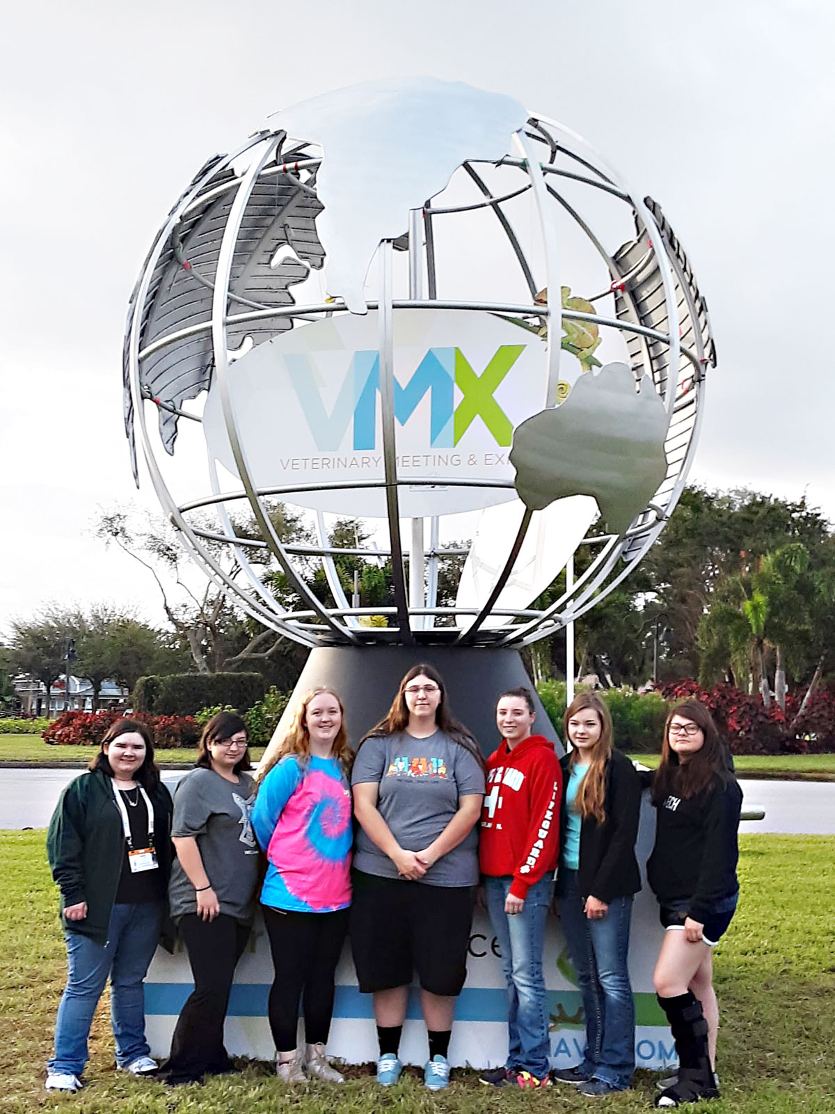 EWC Vet Tech students attend Veterinary Meeting and Expo Conference. Left to right: Emily Colaiuta (Rapid City, SD), Harley Garza (Afton, WY), Kaylee Nash (Del Norte, CO), Rylee Clarke (Torrington, WY), Kaitlyn Ward (Riverton, WY), Katelyn Cooley (Sundance, WY), Amanda Johnson (Summerset, SD) 